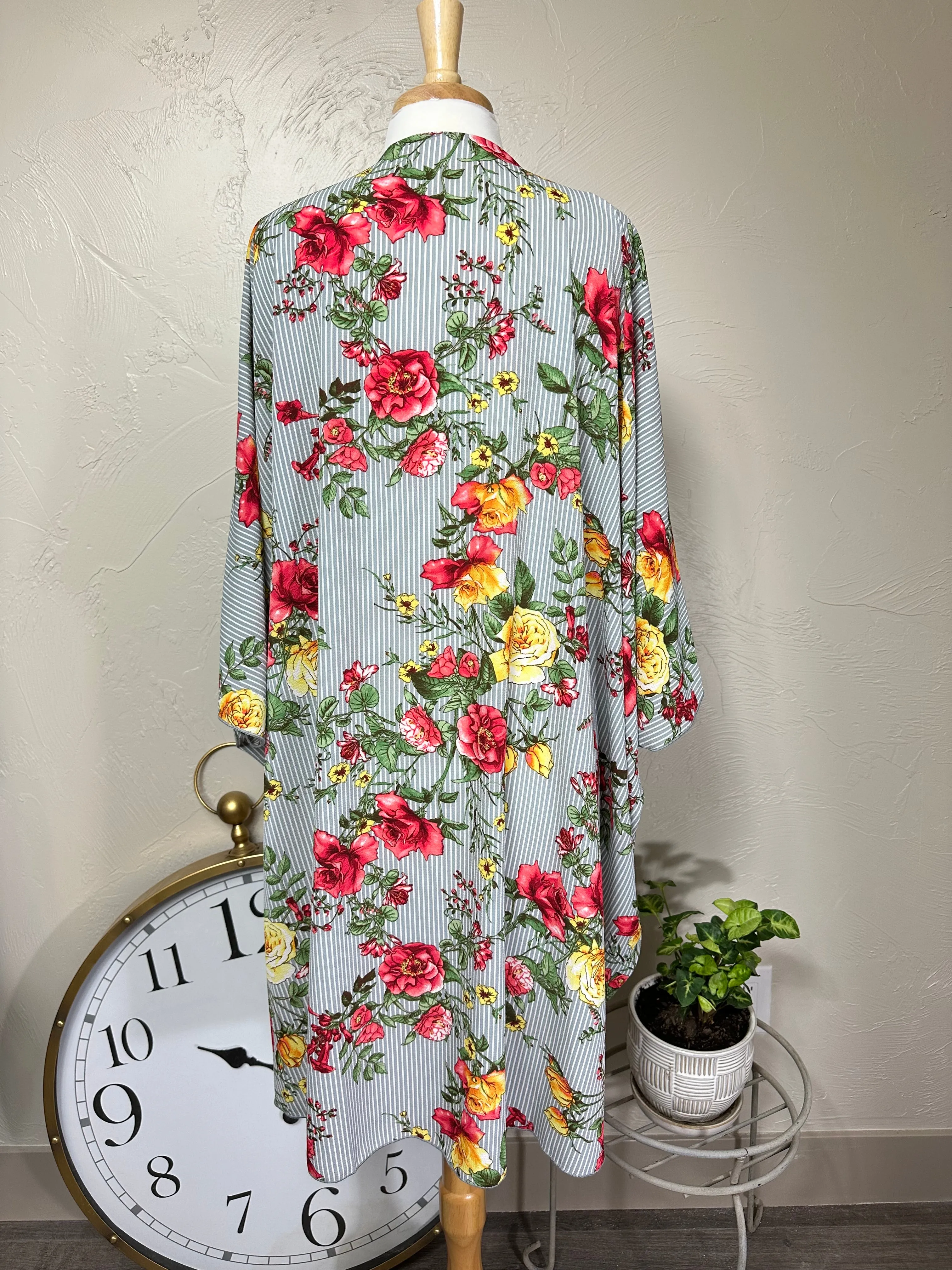 Floral & Striped Print Plus Size Kimono Open Cardigan