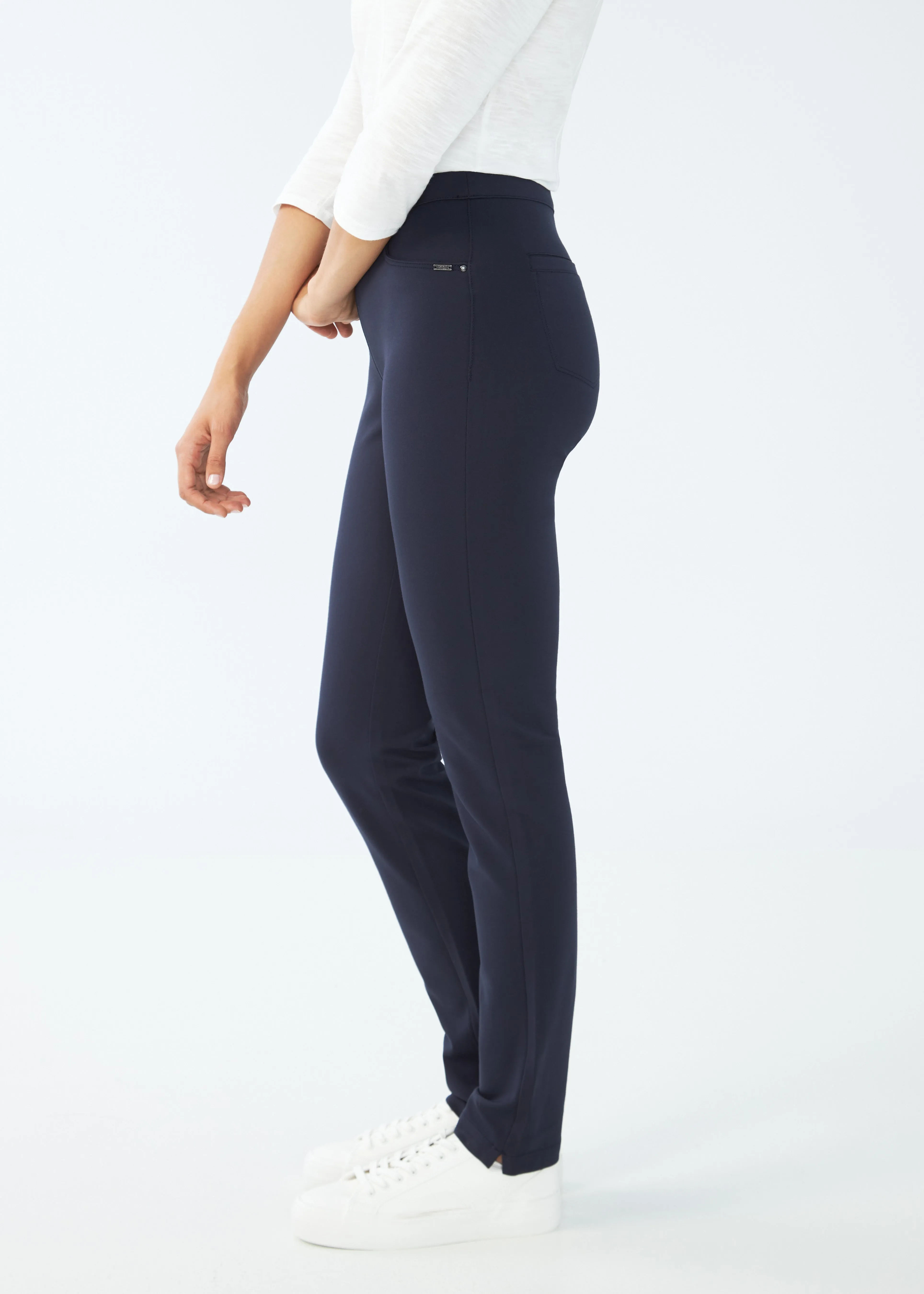 Pull On Slim Jegging